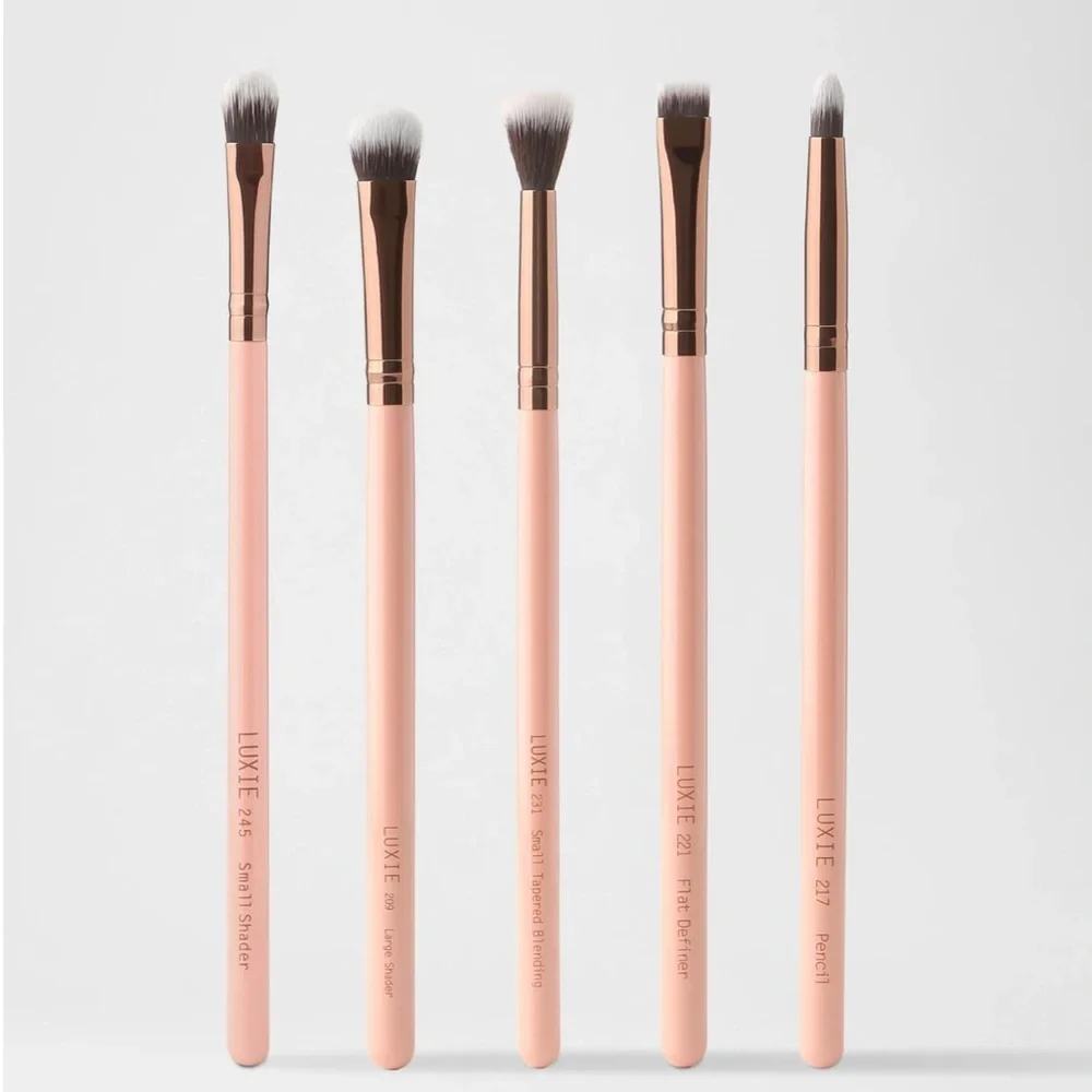 ✨ LUXIE EYECONIC EYE SET - ROSE GOLD ✨